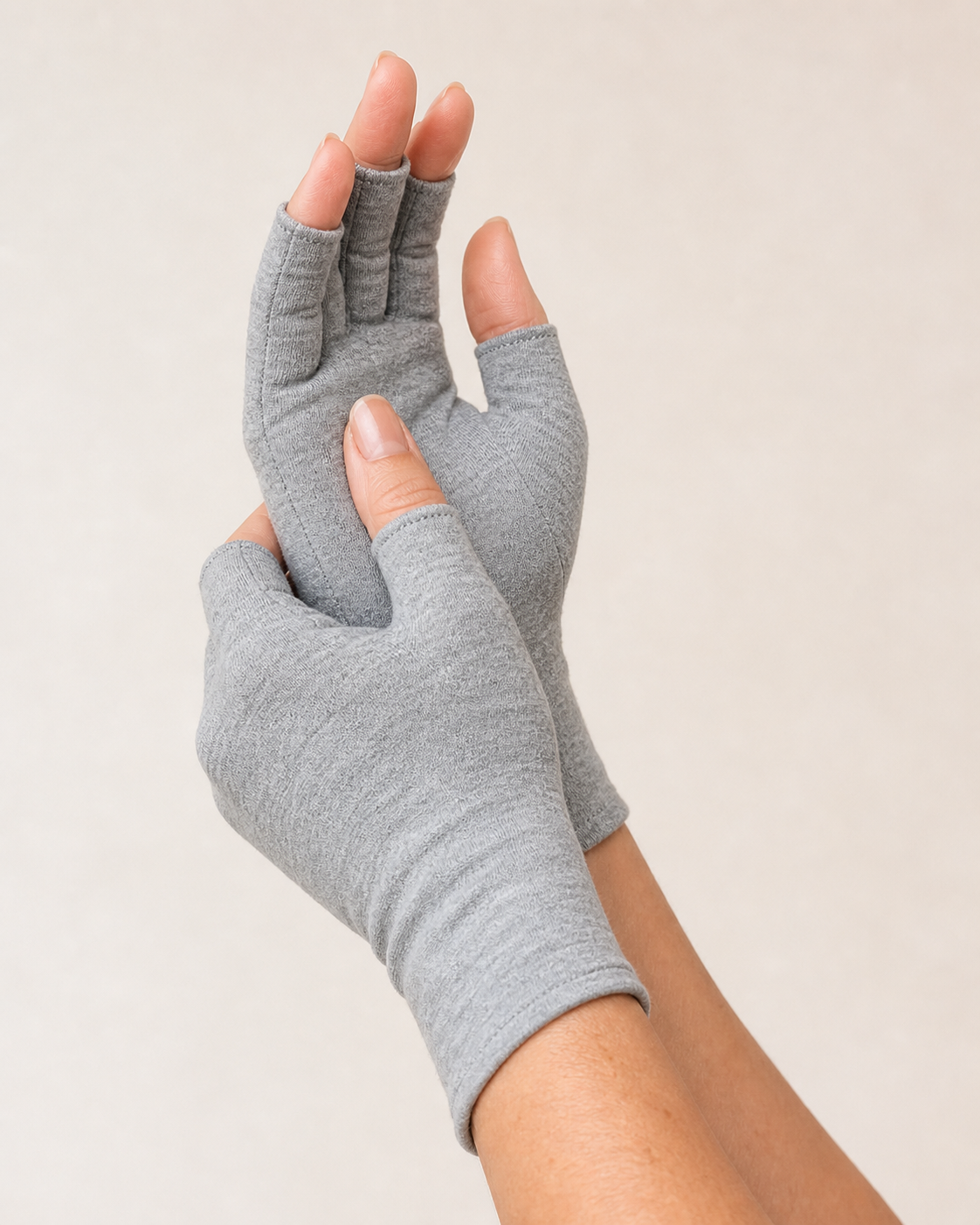 Axion Bamboo Relief Gloves